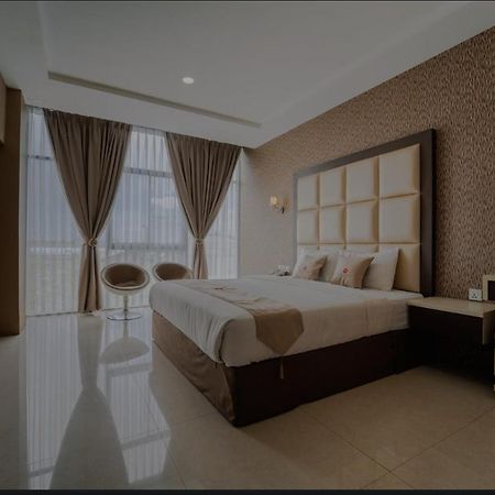Osaka Hotel Batam 纳柯亚 外观 照片